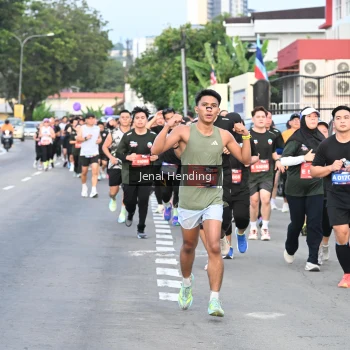 Runner Photo 3547865