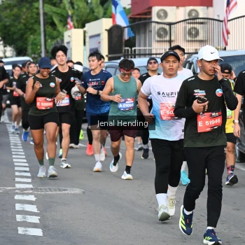 Runner Photo 3547874