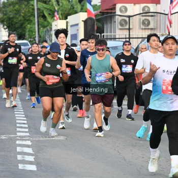 Runner Photo 3547875