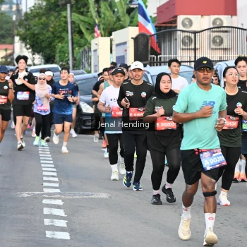 Runner Photo 3547879