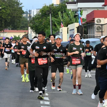 Runner Photo 3547925