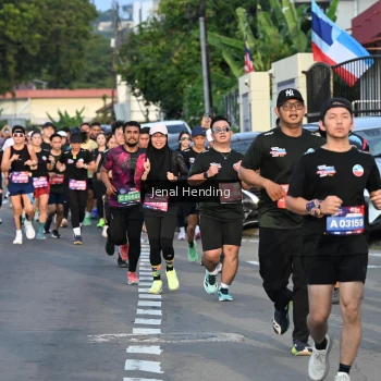 Runner Photo 3547984