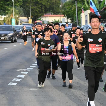 Runner Photo 3547990