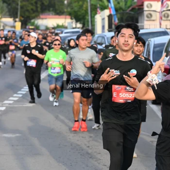 Runner Photo 3548003