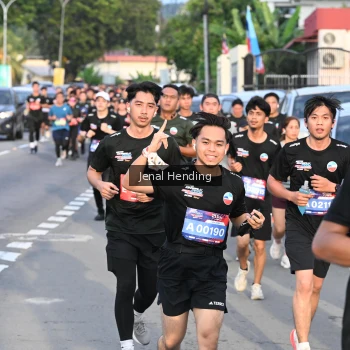Runner Photo 3548005