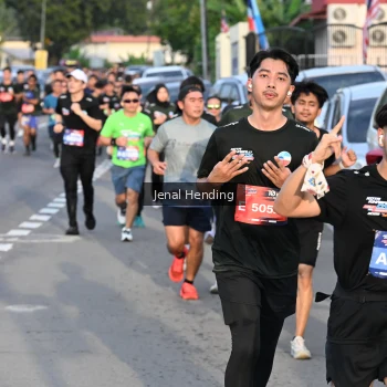 Runner Photo 3548007