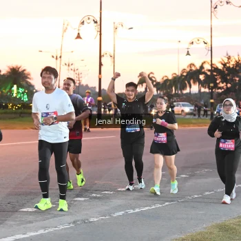 Runner Photo 3548080