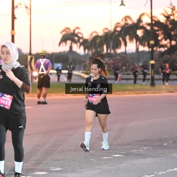 Runner Photo 3548111