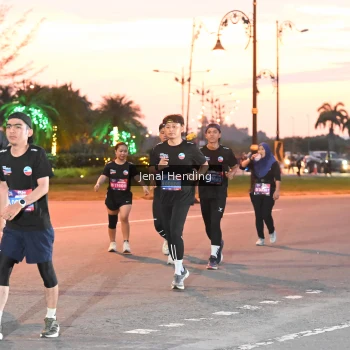 Runner Photo 3548146