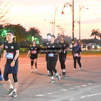 Runner Photo 3548147