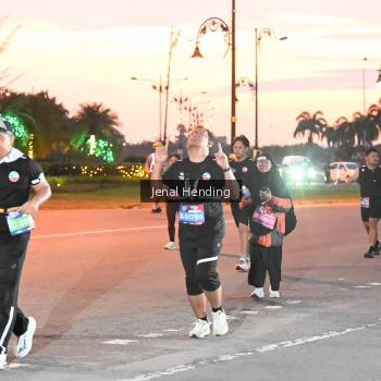 Runner Photo 3548165