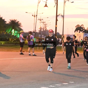 Runner Photo 3548187