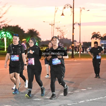 Runner Photo 3548195