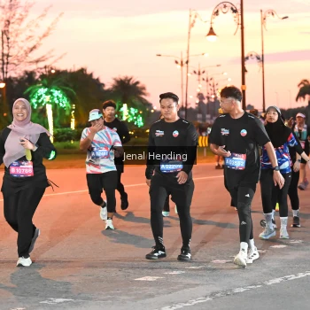 Runner Photo 3548214