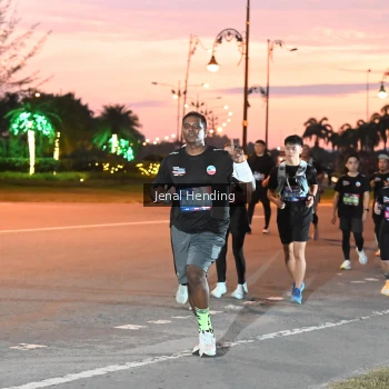 Runner Photo 3548313