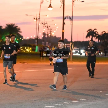 Runner Photo 3548318