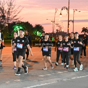 Runner Photo 3548349