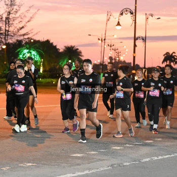 Runner Photo 3548353