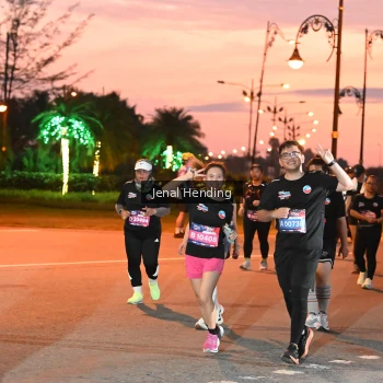 Runner Photo 3548363