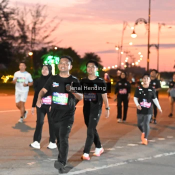 Runner Photo 3548373