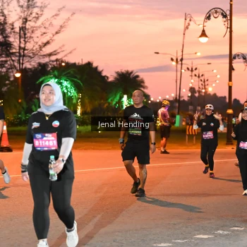 Runner Photo 3548376