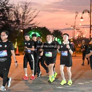 Runner Photo 3548435