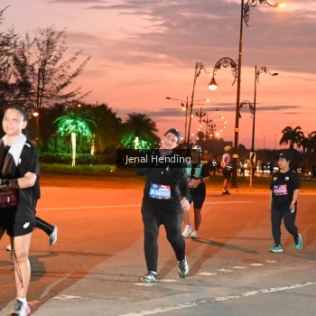 Runner Photo 3548473