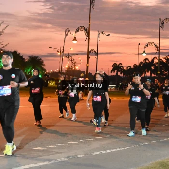 Runner Photo 3548495