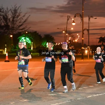 Runner Photo 3548699