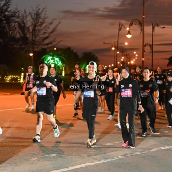 Runner Photo 3548731