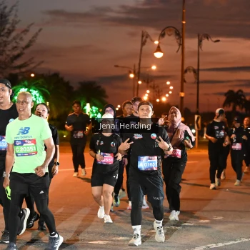 Runner Photo 3548753