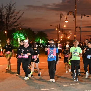 Runner Photo 3548758