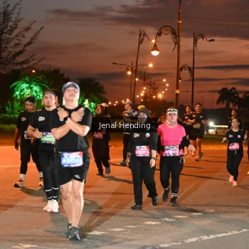 Runner Photo 3548772