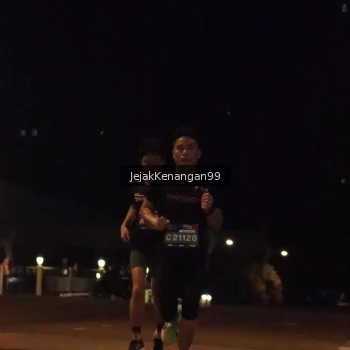 Runner Photo 3548844