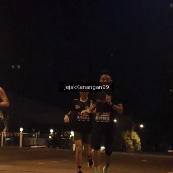 Runner Photo 3548848