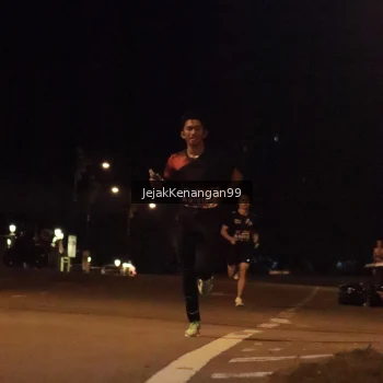 Runner Photo 3549017