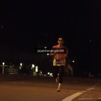 Runner Photo 3549018
