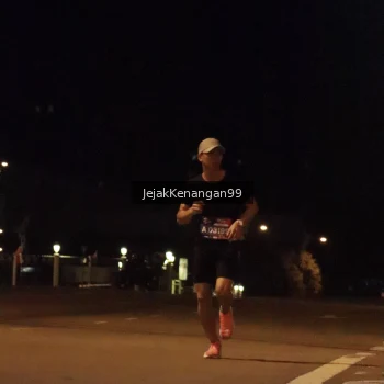Runner Photo 3549034