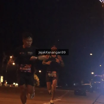 Runner Photo 3549043