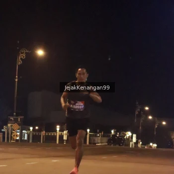 Runner Photo 3549052