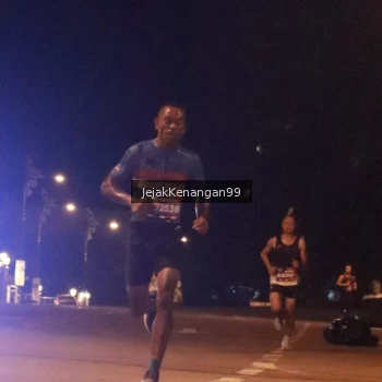 Runner Photo 3549062