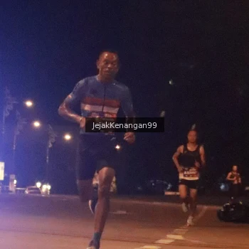 Runner Photo 3549066