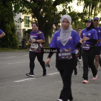 Runner Photo 3549156