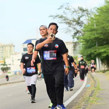 Runner Photo 3549372