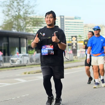 Runner Photo 3549409