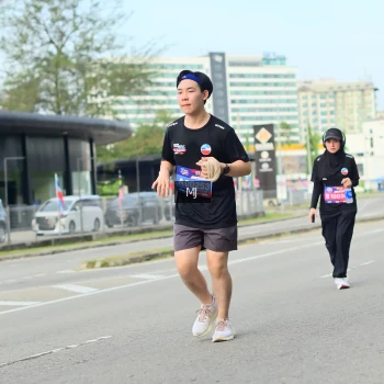 Runner Photo 3549415