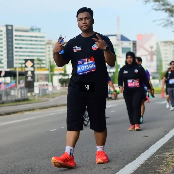 Runner Photo 3549613