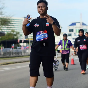 Runner Photo 3549618