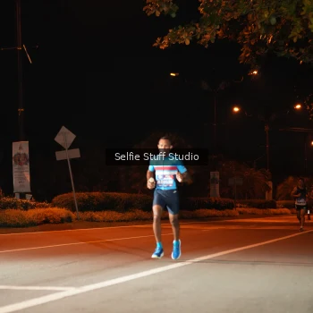 Runner Photo 3549880
