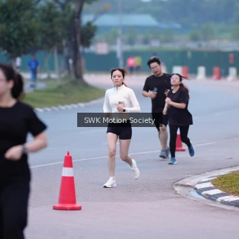 Runner Photo 3549918